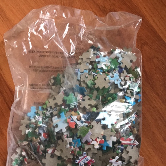 Signature Collection Puzzle Set - Picture 3 of 11